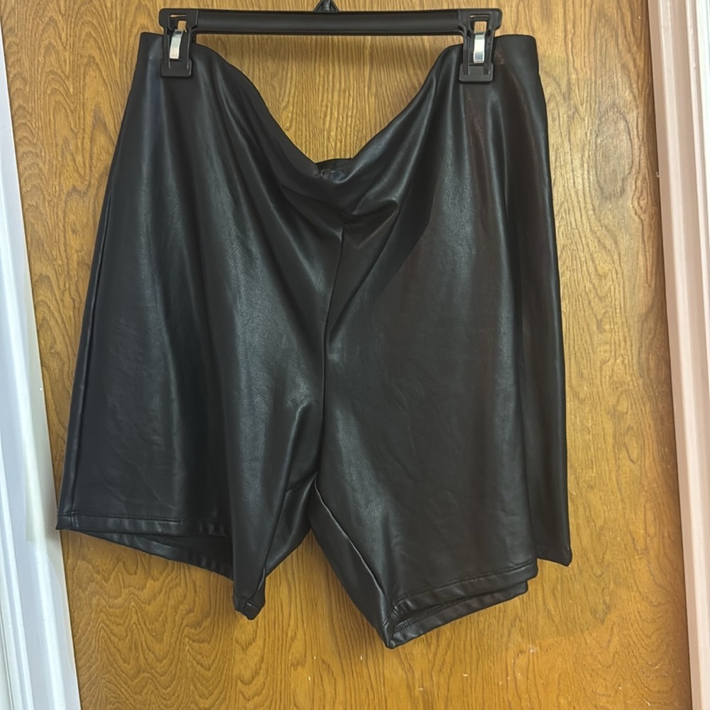 Express Black Faux Leather Women Shorts
